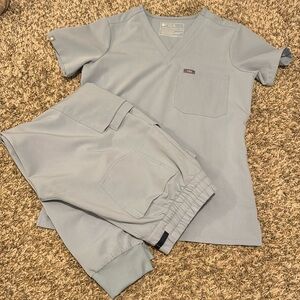 Women’s Figs in Dusty Blue